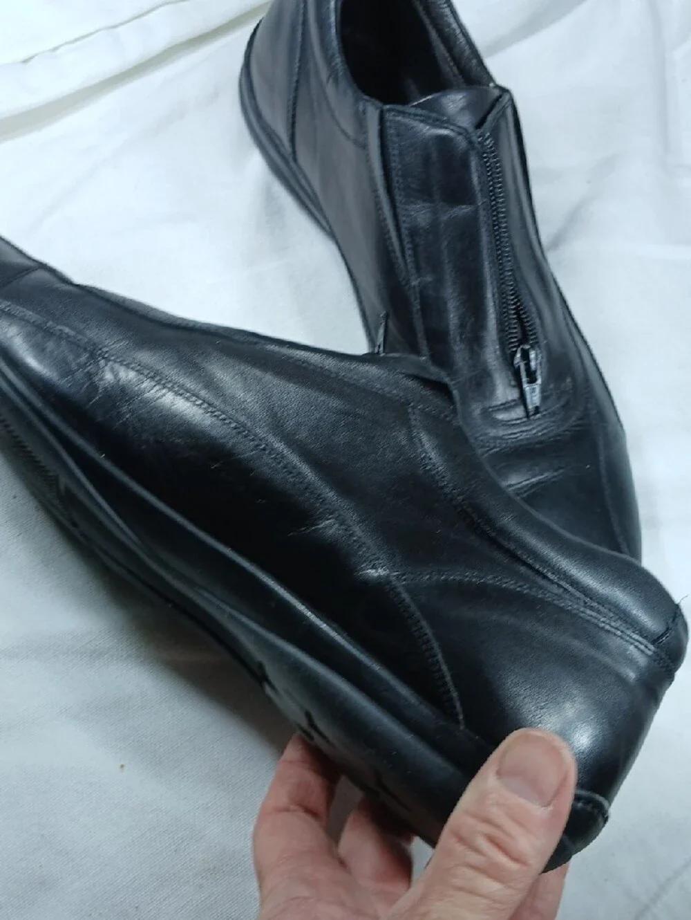 To Boot New York mens Black Leather Zip-Front Oxfords